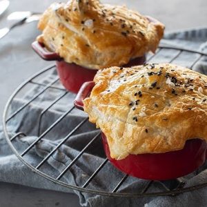 Pampas puff pastry pies